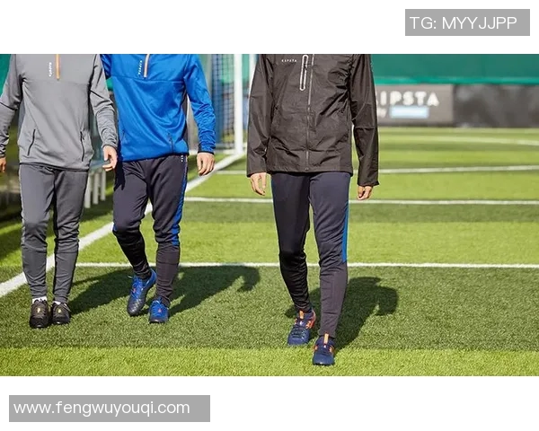 足球明星日常穿搭揭秘时尚与运动的完美结合